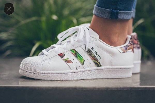 adidas superstar fleuri